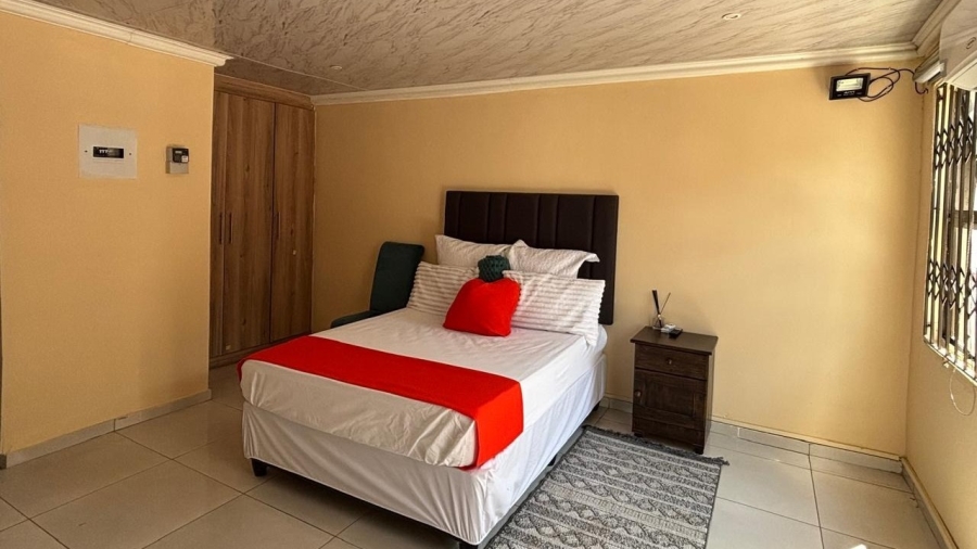 7 Bedroom Property for Sale in Mogwase Unit 4 North West